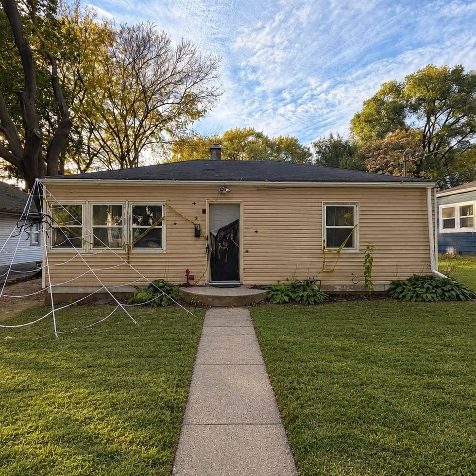 225 Foster Avenue