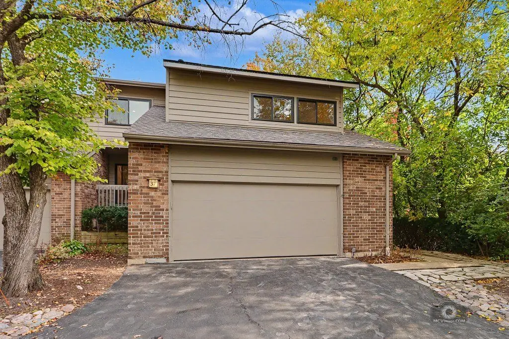 37 Brook Lane
