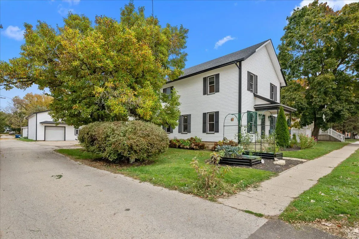149 N May Street