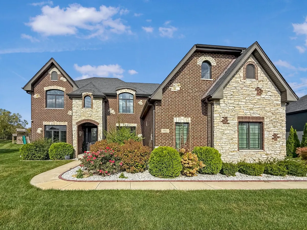 8884 Port Washington Drive