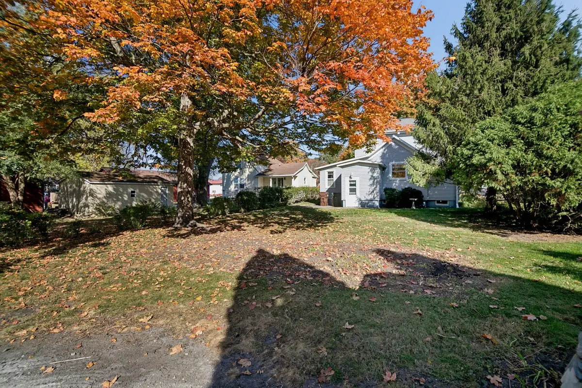 260 W 3rd Avenue