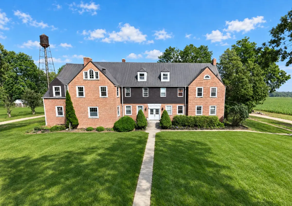 5747 S Peek Home Road