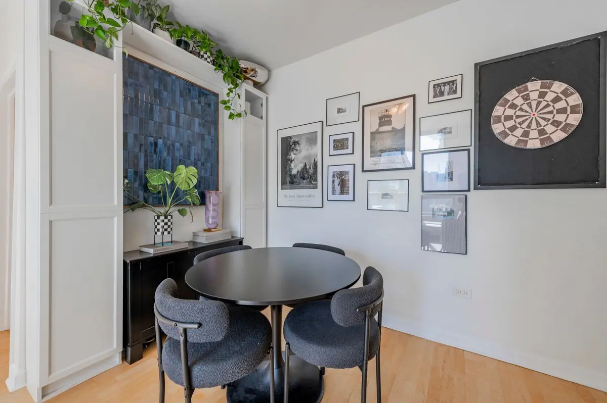 421 W Huron Street