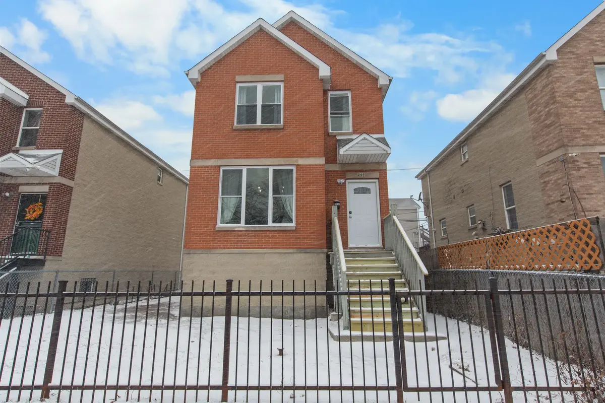 244 N Hamlin Boulevard