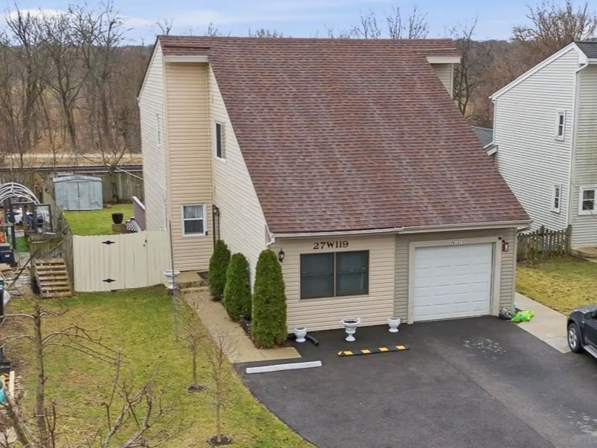 27W119 Cooley Avenue
