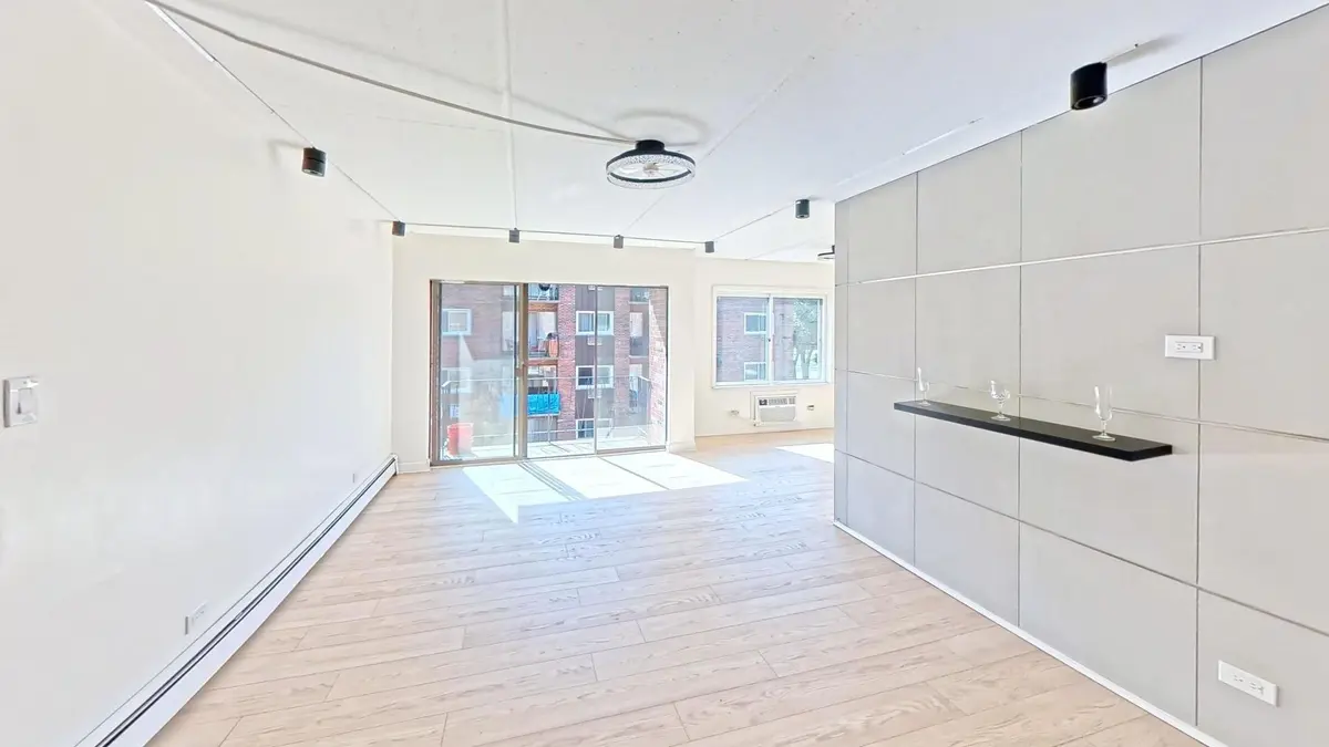 7110 W 93rd Place