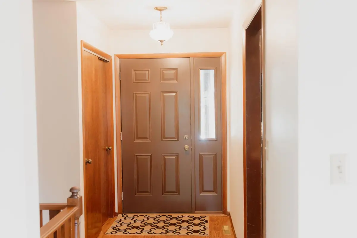 3025 Lantern Lane
